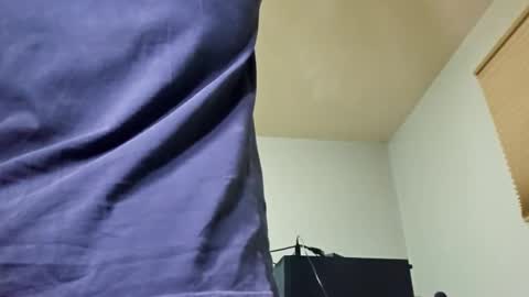 OsoFroze online show from December 5, 1:03 am