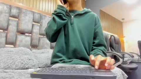 Owen Johnson online show from April 10, 11:39 am