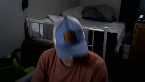 pale_dad_bod online show from April 5, 2:52 am