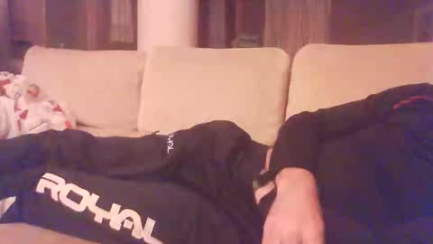 pallavolista73 online show from April 15, 11:37 pm