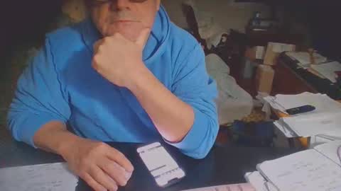 papichulo_xo online show from March 23, 6:41 am