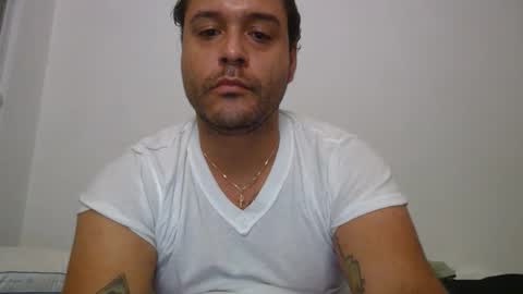 PapiiPR185 online show from February 14, 9:15 am