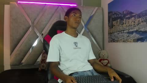 PARZIVAL online show from April 4, 7:33 pm