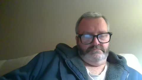 passporttraveler1 online show from January 24, 1:03 am