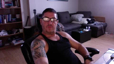 patmilll online show from December 4, 7:10 pm