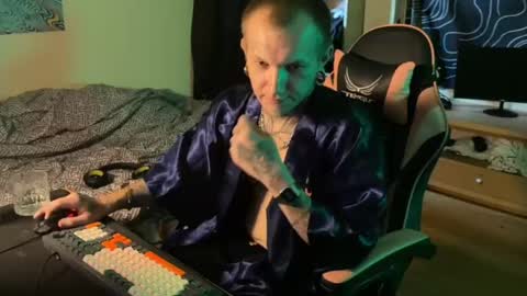 Paul online show from April 9, 4:32 am