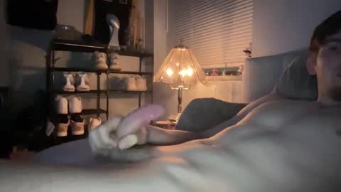 peezy_assl0v3r online show from April 9, 3:04 am