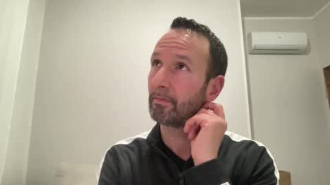 peppinslosqualo online show from February 17, 7:31 pm