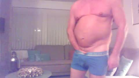 Phil online show from December 4, 11:12 pm