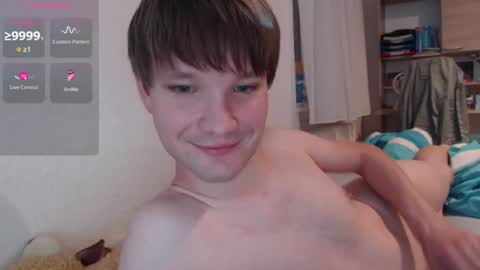 phillip25y online show from July 30, 9:03 pm