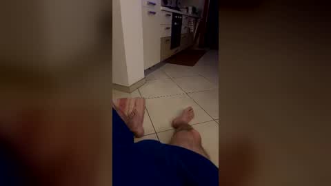pinstello online show from June 15, 10:02 pm