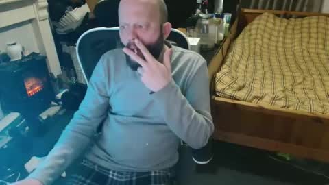 playboy_horny online show from February 20, 11:38 pm