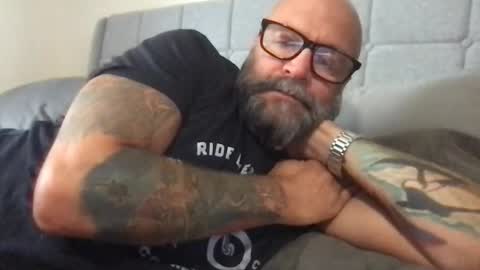 PleaseSitOnMyCock online show from April 2, 2:47 pm