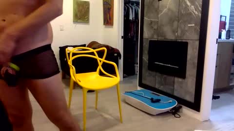 proudbottom online show from November 28, 2:59 am