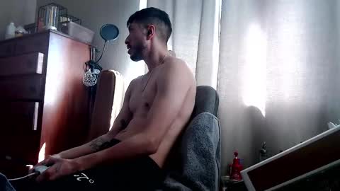 Sk8wave online show from March 11, 8:27 pm