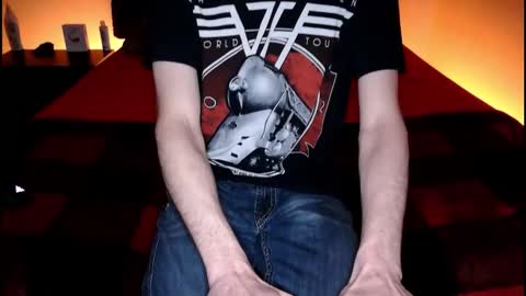 pussylover2182 online show from March 25, 5:33 am