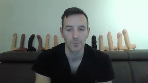 Thomas online show from January 9, 8:01 pm