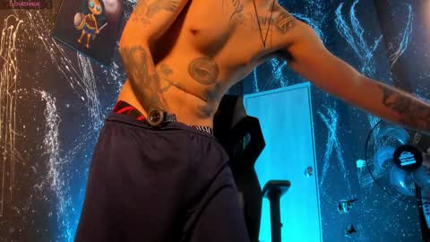 Rey online show from September 25, 4:11 am