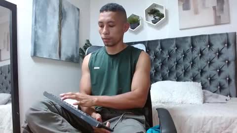 richar_voller online show from March 9, 11:15 am