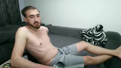 richard111223 online show from November 28, 9:33 am