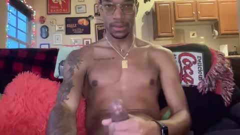 richchris66 online show from December 8, 11:08 pm