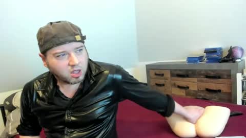 rlplover9 online show from December 9, 5:02 pm