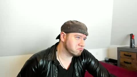 rlplover9 online show from December 25, 4:43 pm