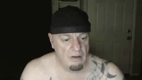 roinaz online show from December 15, 7:35 am