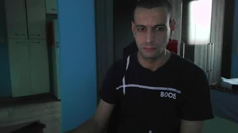 ronny online show from April 16, 8:31 pm