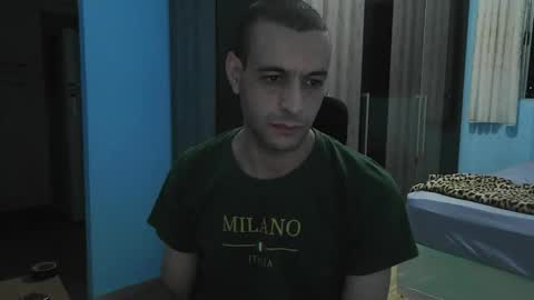 ronny online show from April 14, 11:37 pm