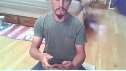 ruggeddude69 online show from June 9, 2:24 am