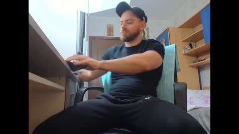 Ryanstone  online show from January 19, 6:16 am