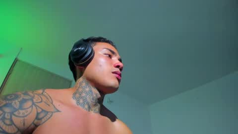 Santi Ferrer online show from March 23, 12:27 am