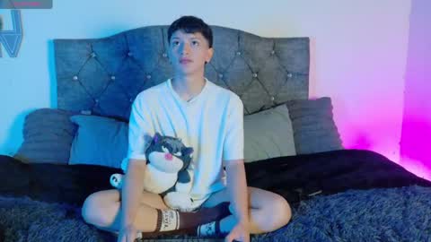 santi online show from May 22, 12:54 pm