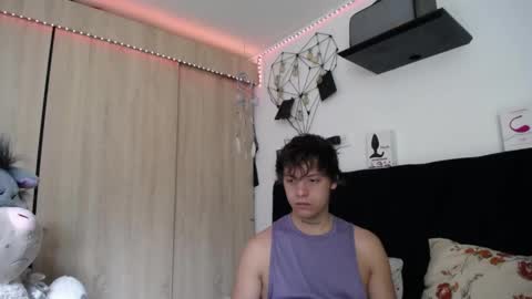 Santii online show from April 15, 5:35 pm