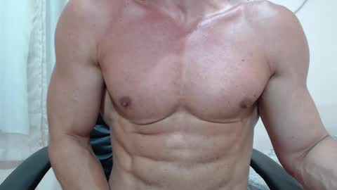 saradorj92 online show from January 9, 12:38 am