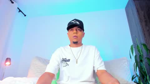     online show from March 17, 6:05 am