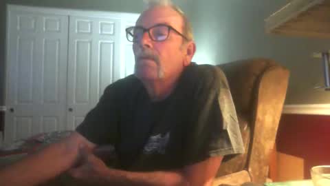 scotsman_62 online show from April 8, 6:13 am