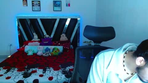 Sebas online show from May 14, 10:41 pm