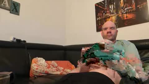 Sebastian online show from March 15, 5:48 am