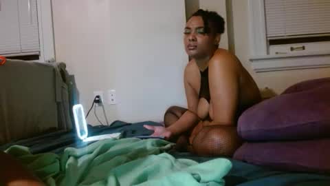 TreySexxxy online show from February 13, 9:15 am