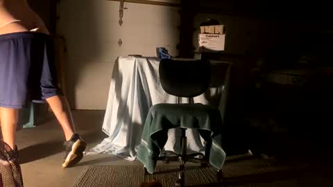 Smooth bi guy online show from January 18, 8:27 am