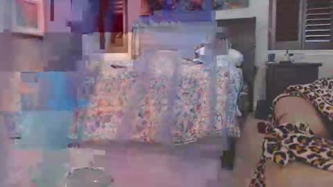 Silkylvr Crossdresser online show from December 17, 4:24 pm