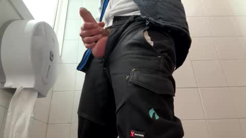 simoninside25 online show from February 9, 2:22 pm