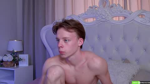 Simon online show from April 1, 9:22 am