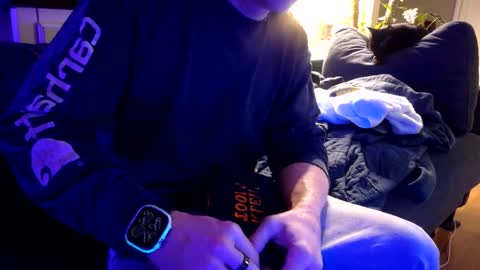sinnyboi online show from June 6, 9:37 am