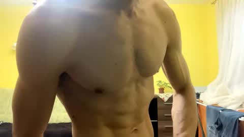 slabyhrac online show from December 5, 2:44 pm