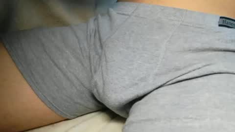 slimhungyvng online show from June 30, 5:25 pm