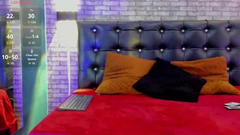 Smith online show from April 25, 7:11 pm