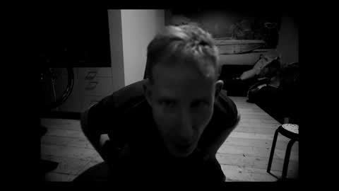 sneaky1985 online show from March 10, 4:40 am